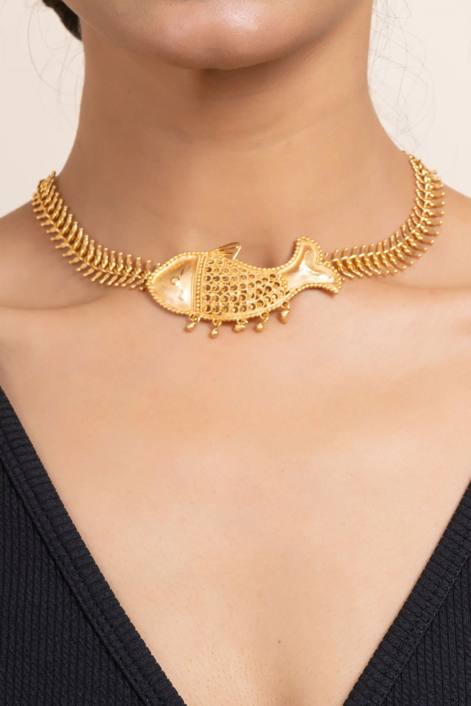 Gold Plated Fish Bone Choker Necklace - Copper Jewelry for Elegant Occasions