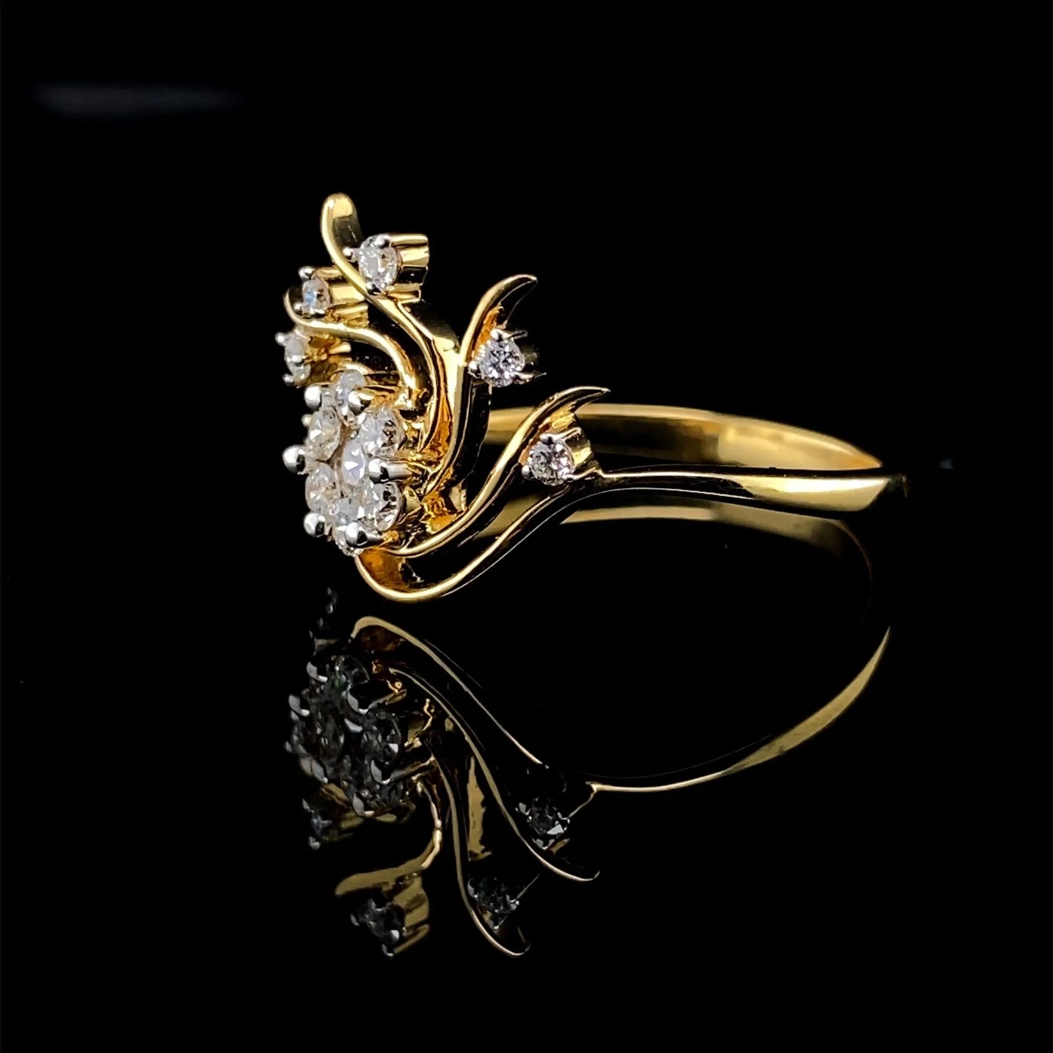 #LVNA2024 | Golden Statement Diamond Ring 18kt